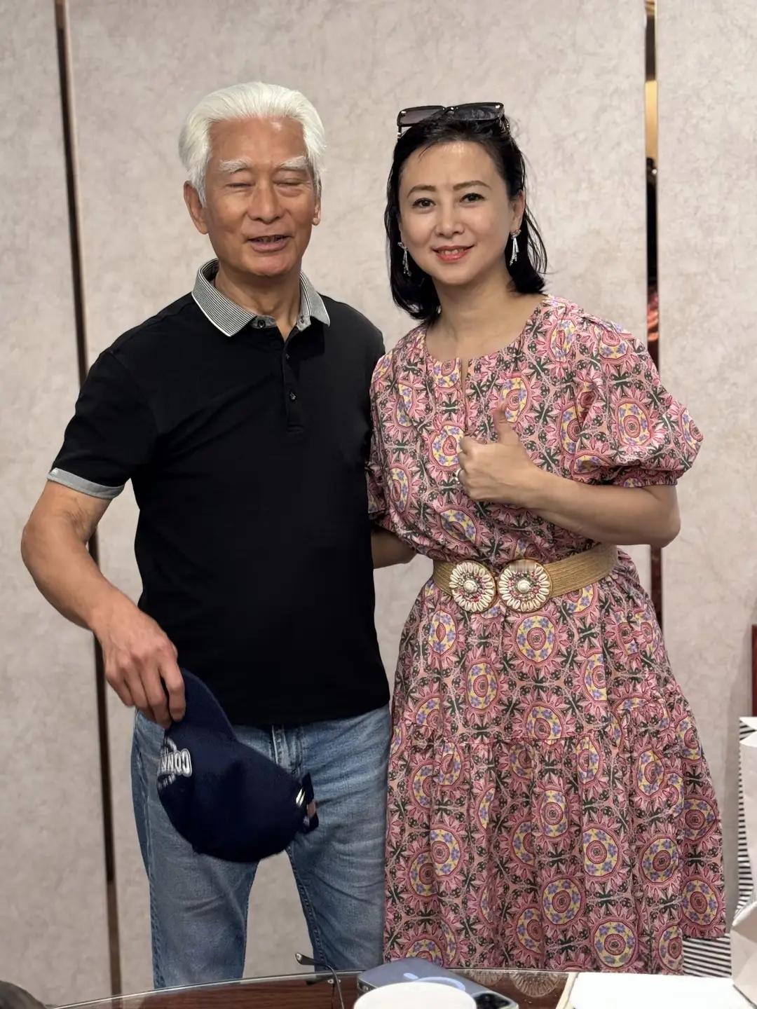 56岁翁虹还是这么年轻，果真娱乐圈里的女星们都有着属于自己的保养秘籍！

近日，