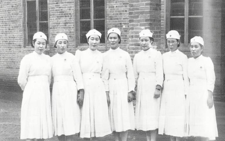 1946年2月3日凌晨，153名八路军伤员在一夜之间，被400名女护士全部杀害。