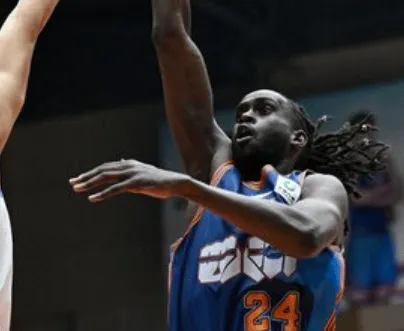 媒体人：四川男篮已经全部裁掉队里仅有的两名外援