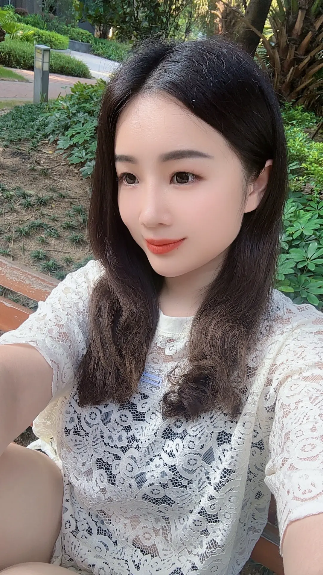 连人民币都在更新，你凭什么一成不变, 努力挣钱吧，经济到位身边全是好人！