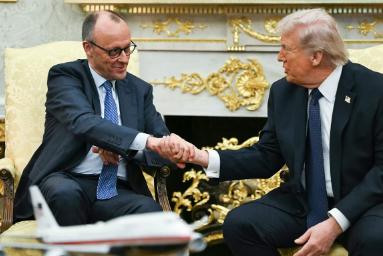 德国总理默茨表态了，美国打伊朗我们不管，但是自己也绝对不会插手这件事。
 
德国