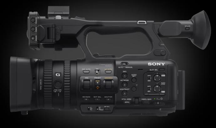 看了下索尼新发布的NX800，这不就是视频用户都想要的RX10M5吗？

定价2