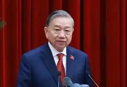越南，已经主动从中国的经济巨舰上撤了！很多人只当是广西修了条河，却没意识到，越南