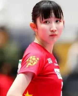 早田希娜为了一枚奥运会铜牌，几乎要断送职业生涯，太悲催了！
在巴黎奥运会四分之一