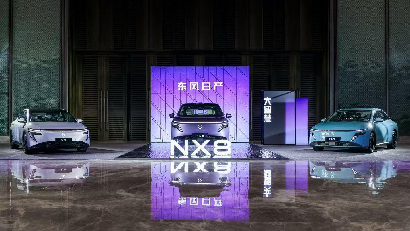 当14.99万元的起售价出现在大屏幕上时，现场不少人下意识地低头看了眼手机——确