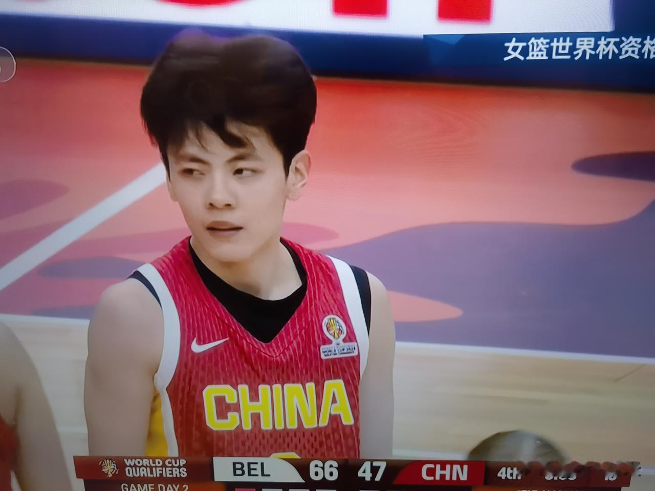 比利时的外线投疯了！中国女篮这场比赛要交学费了！整场比赛，比利时3分线在外投球命