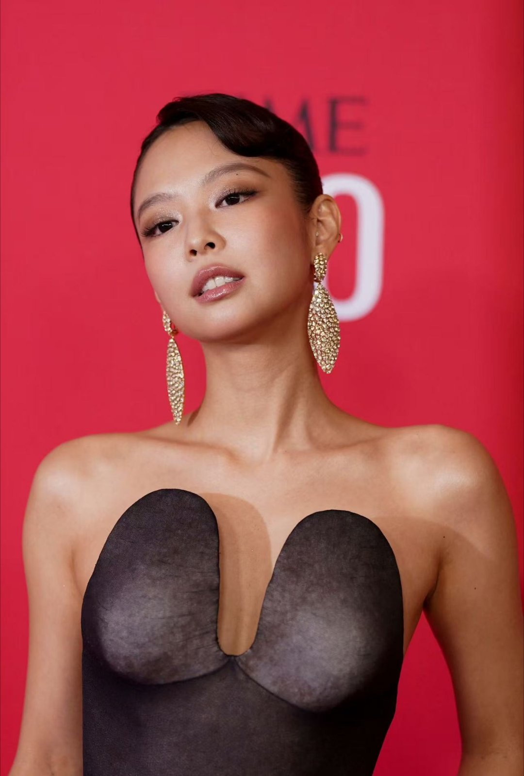 Jennie百大人物状态Jennie百大人物造型Jennie亮相2026《时代》