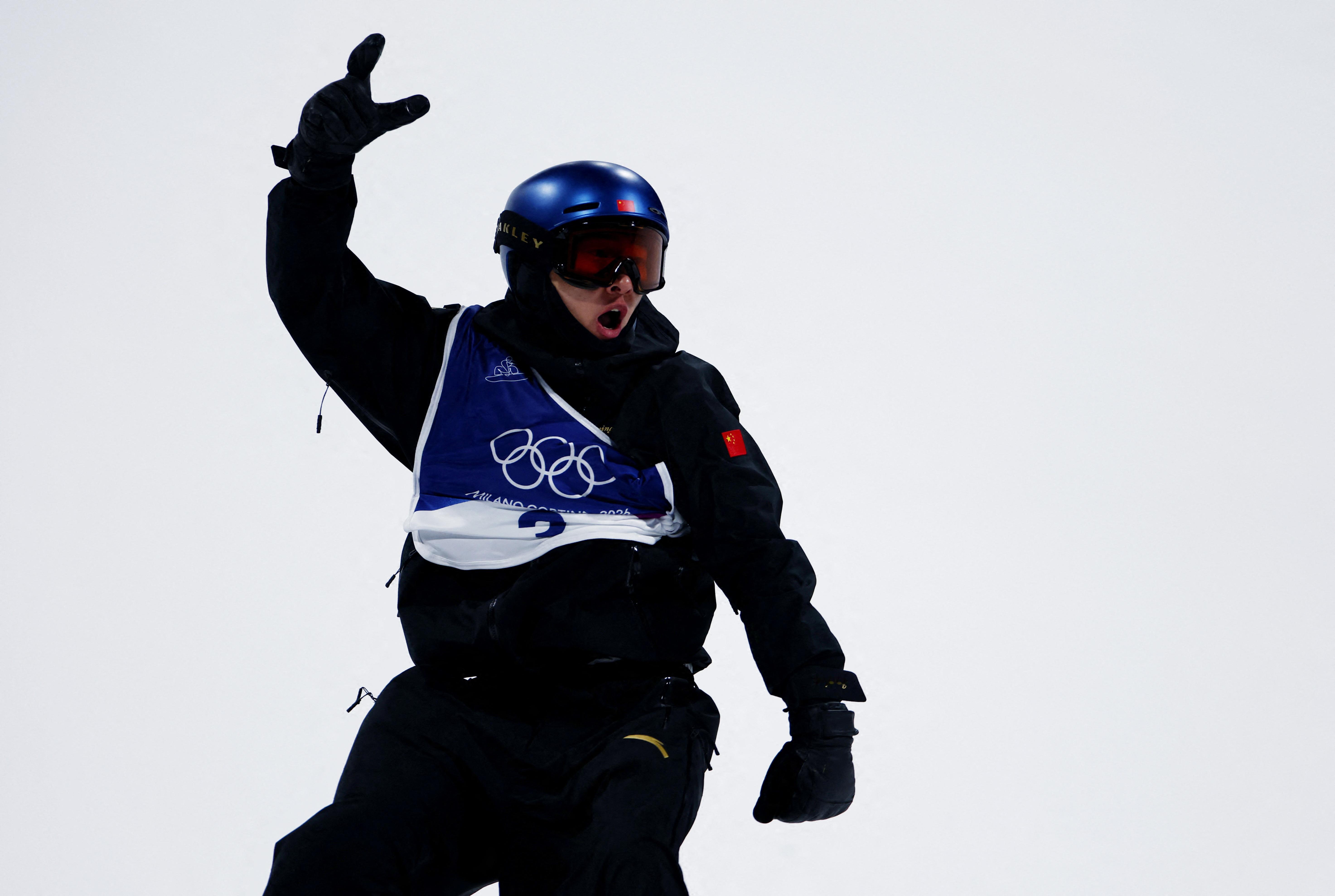 苏翊鸣回应预赛表现【苏翊鸣说决赛将选择更难的动作】直播吧2月15日讯 2026年