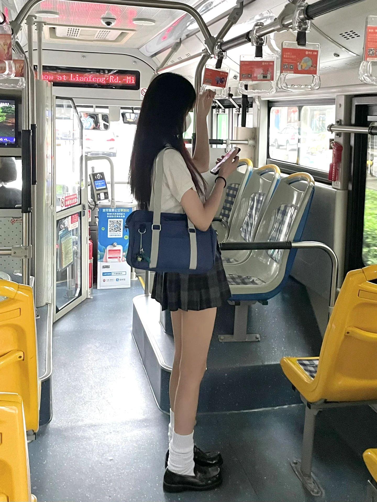 到站了。