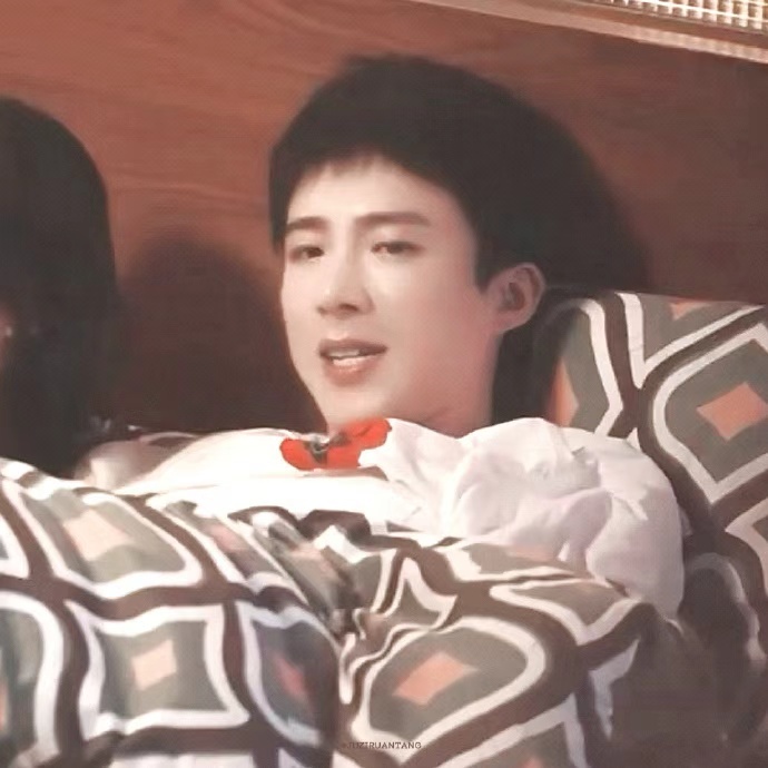 刘宇宁是扛剧担当玫瑰丛生是真的好看玫瑰丛生是真的好看，刘宇宁是扛剧担当，谁懂站内