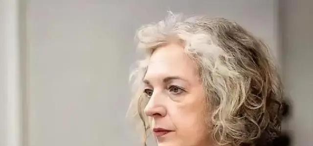 立陶宛又摊上外交难题：总统外交顾问阿斯塔·斯凯斯吉里特在12月访谈中直言，只要中