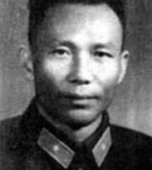 1937年3月，马步芳的报务主任熊维邦收到了两封绝密电报，他看都没看，就交给了曾