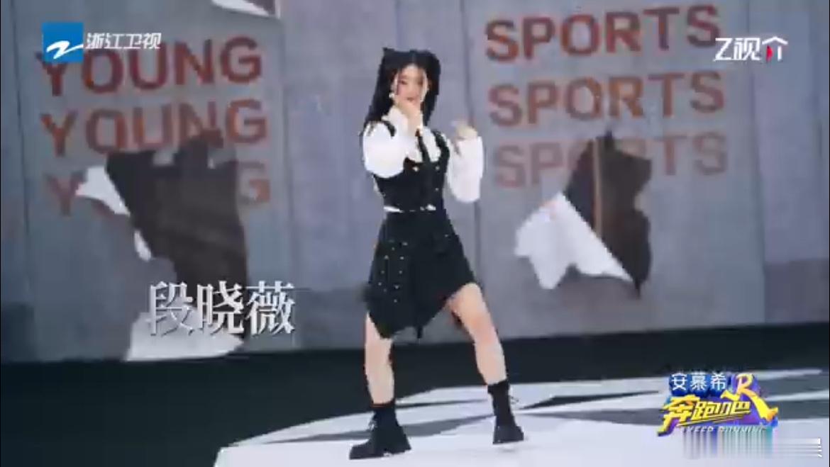 #奔跑吧下期最强社团争霸赛#这个阵容我简直太爱了，不知道哥哥会为我们带来怎样的惊