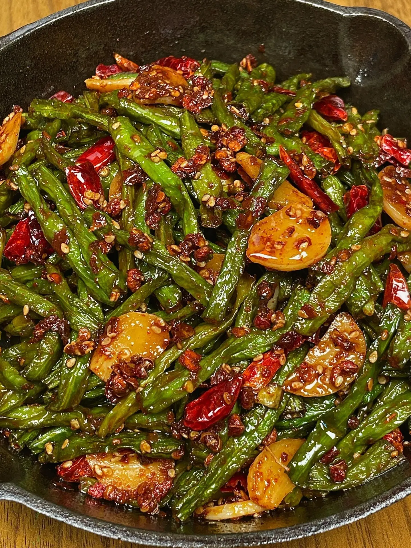 豆角都要吃吐了，今天干煸，还是很好吃。香辣入味，豆角清香！ 不愧是学校...