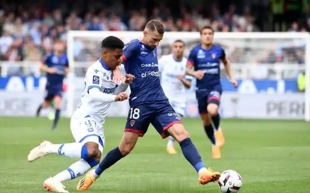 团团看足球⚽内部精选方案：英冠027 米尔沃尔VS南安普敦方向：主胜/平年龄：1