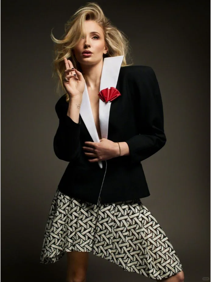 UK Harper’s Bazaar December/January2025