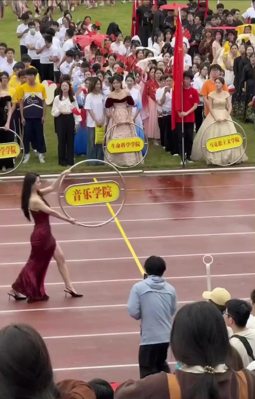 音乐学院当然要压轴出场