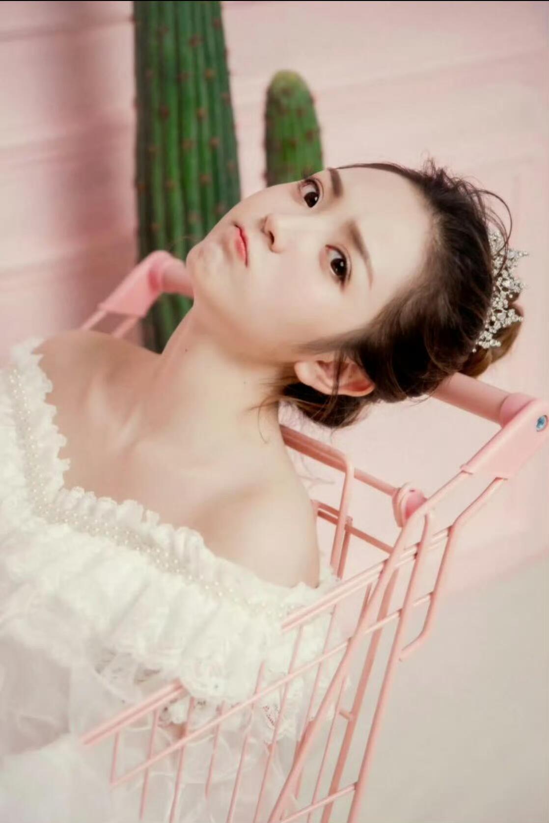 【田曦薇】十七岁的公主索妮薇 田曦薇直播