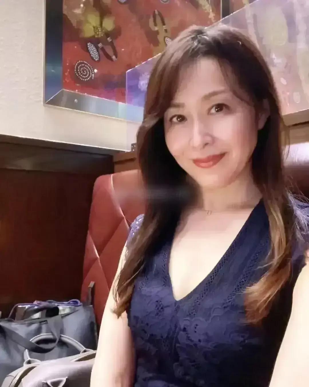 我爸今年70岁了，我爷爷95岁，我奶奶94岁，本该是安享晚年的岁数，却不得不承担