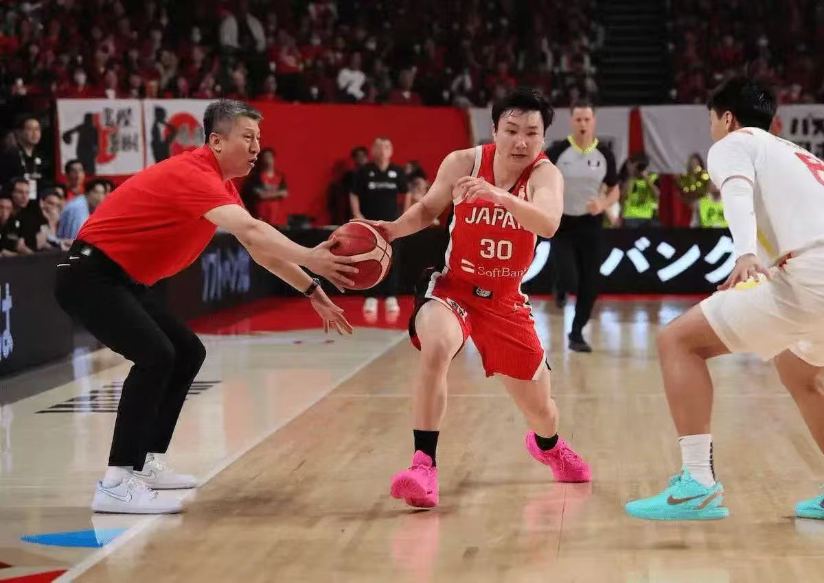 教练:我想打篮球！中国男篮马年开门红中国男篮