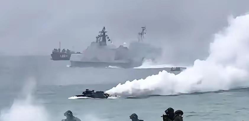 40000 人阵亡，100 艘战舰会被击沉？美媒表示，台海开战解放军伤亡惨重，大