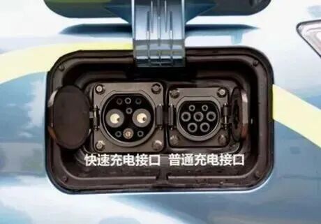 离谱！居民擅自用新能源汽车充电桩给电动自行车充电，结果引发火灾→