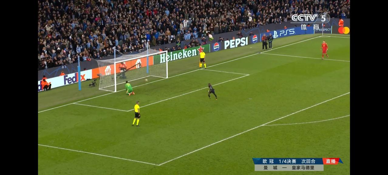 欧冠夺冠最新概率：
皇马40%
巴黎30%
拜仁20%
多特10%