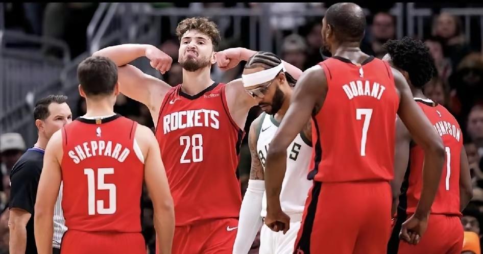 申京和阿门伊森之前那真是膨胀得没边了，老跟篮球基本规律对着干。就说之前打森林狼那