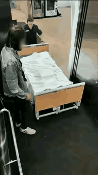 在中国敢这样恶搞，绝对会出人命[呲牙][呲牙][呲牙]