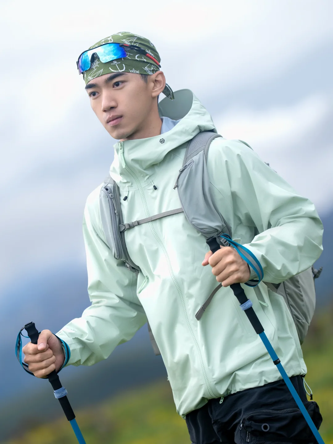 山野徒步归来，衣物仍存柔软清香