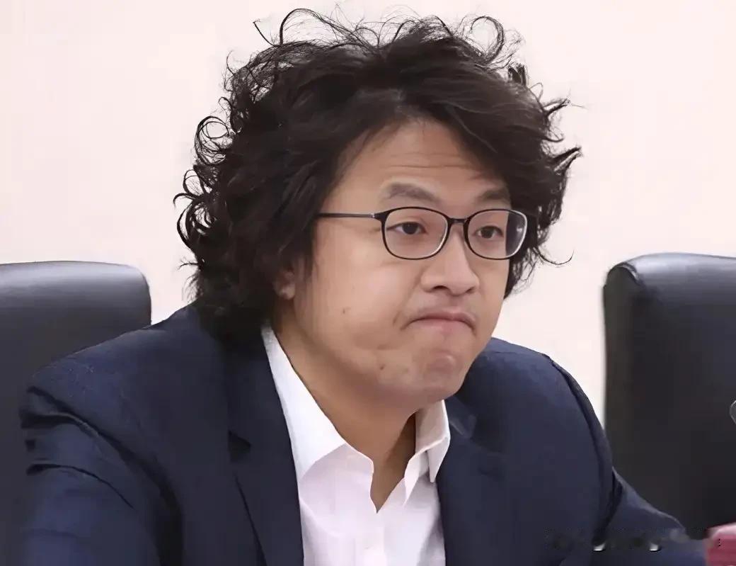 我都被这货气笑了。

大陆重庆警方通缉的顽固台独分子沈伯洋近日称，若他当选台北市