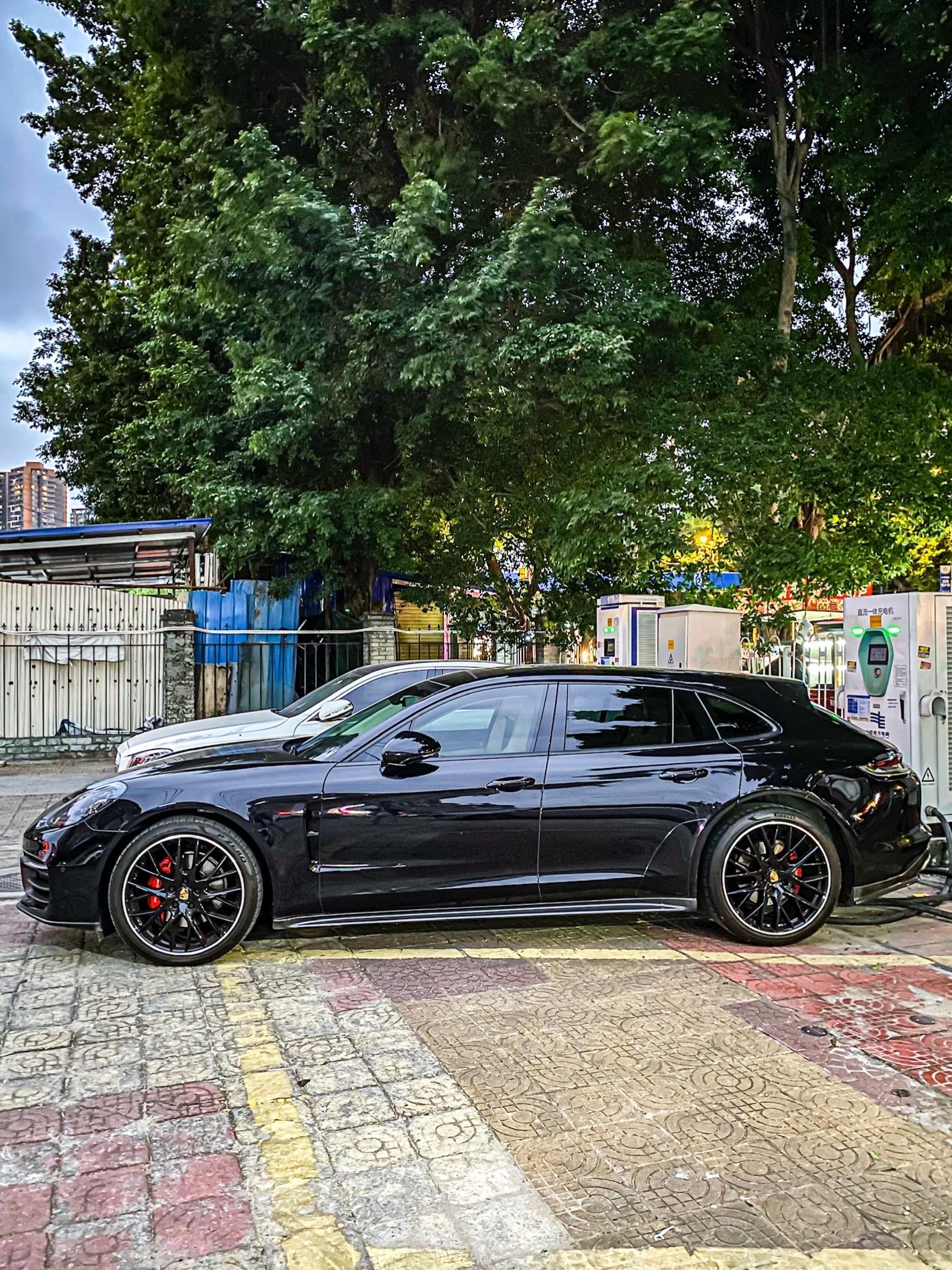 黑武士的帕美猎装版 独特的颜值优雅气息绝对是少数人的选择 同级别最美旅...