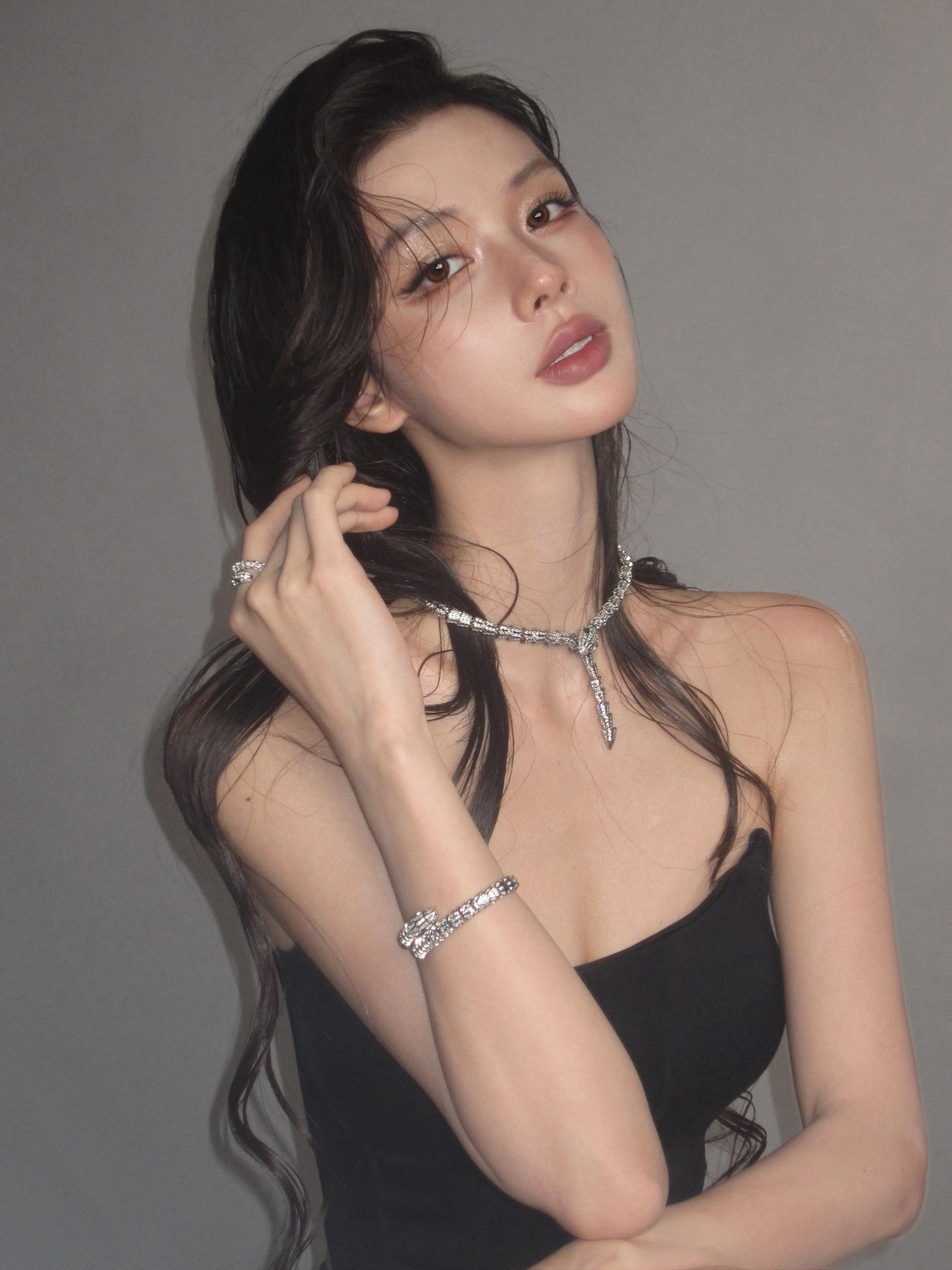 依旧主理人 理不发音。