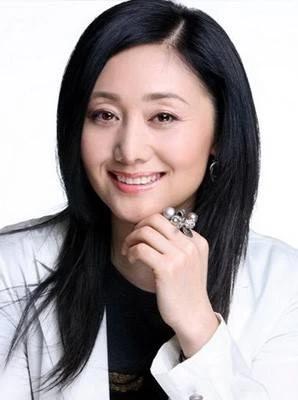 赵丽娟是一位备受赞誉的中国女演员，她的出色演技和  多才多艺让人印象深刻。赵丽娟