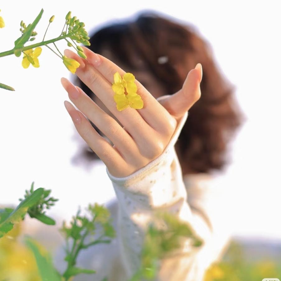 你越懂事，他越不珍惜
太懂事的女人，在婚姻里大多过得最苦。
你不哭不闹，他就真以