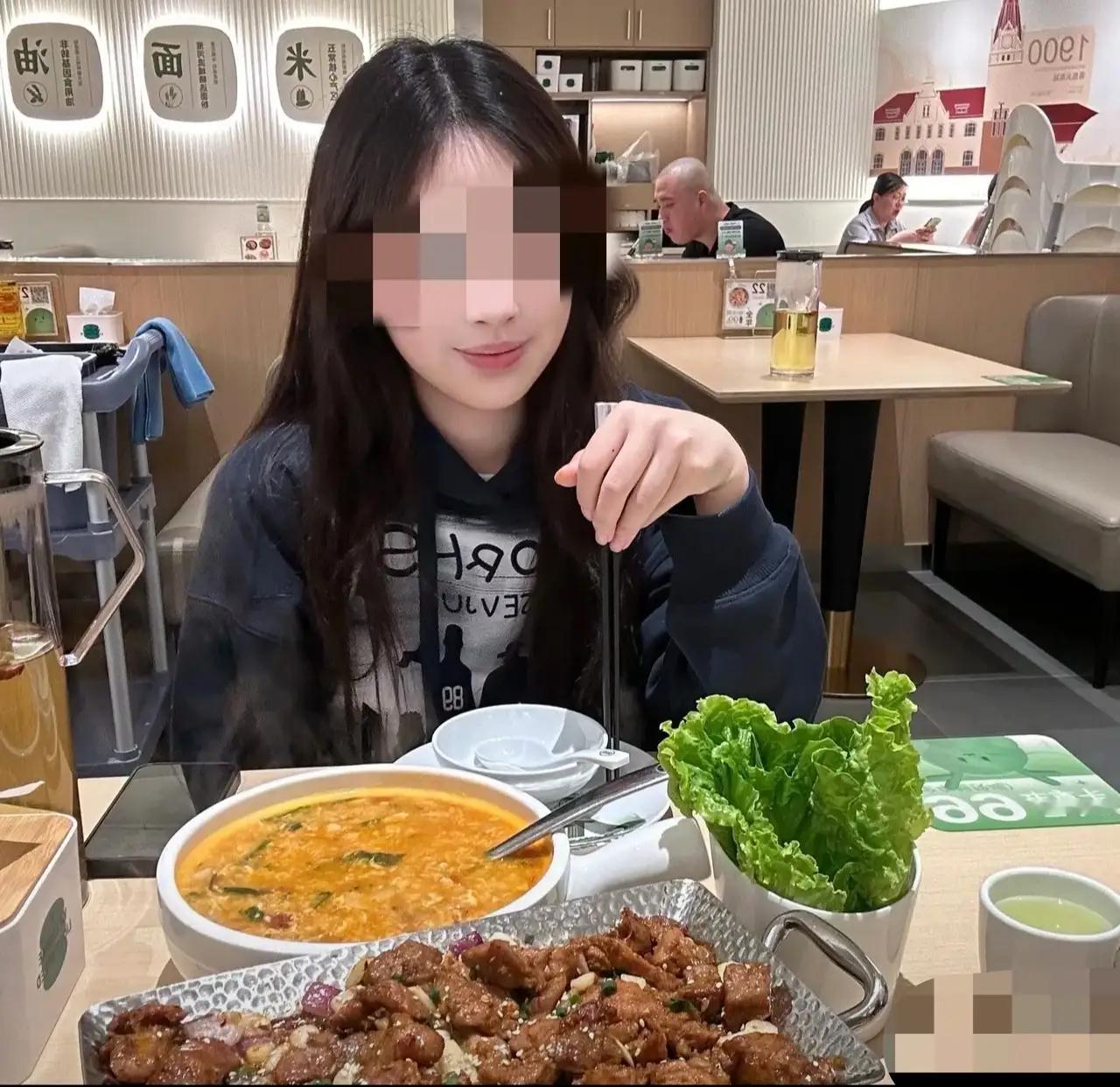 央视曝光高额彩礼骗局细节 央视曝光的高额彩礼骗局太让人震惊了！有女子短短两年和8