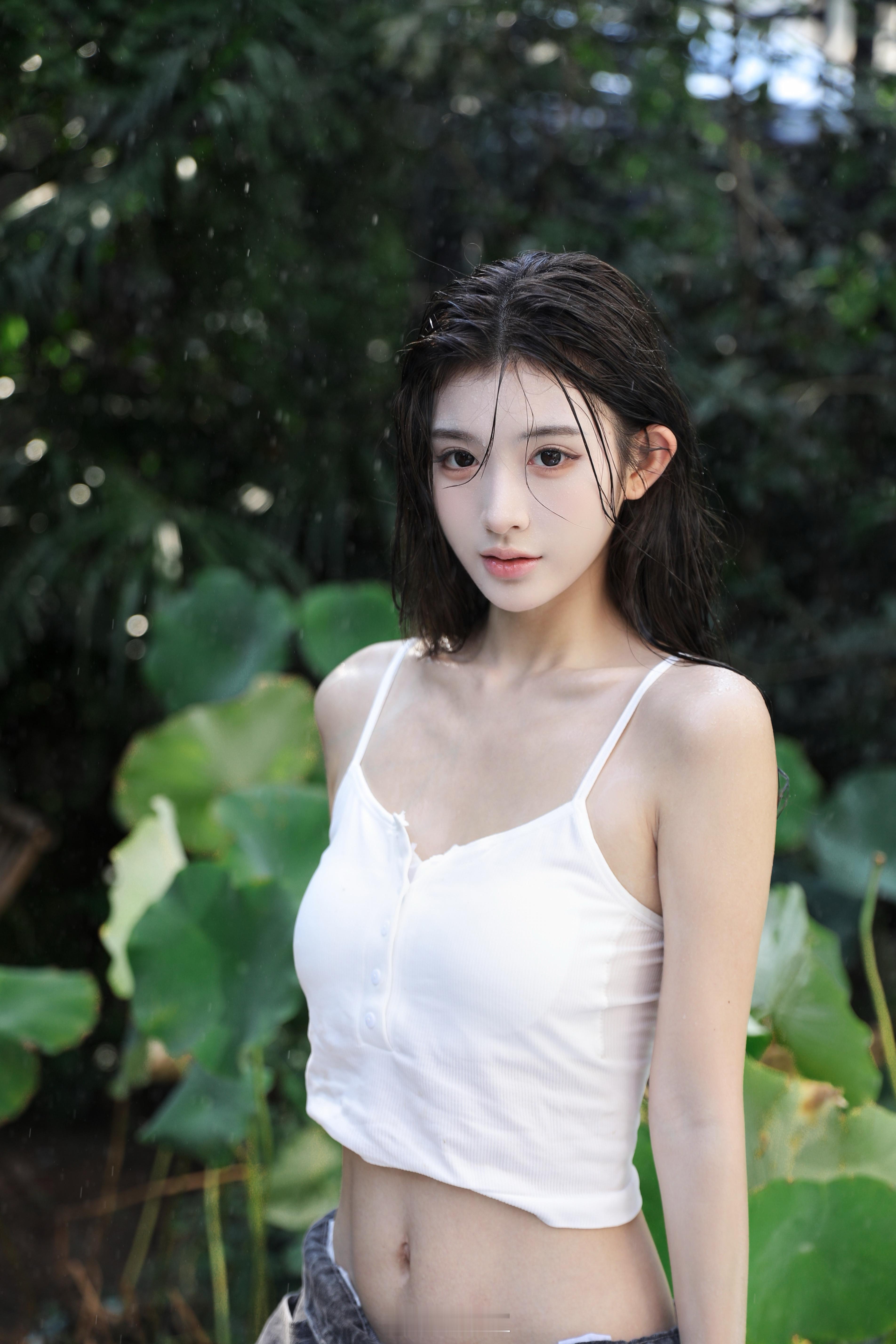 嘿嘿没发完的这组 ​​​
