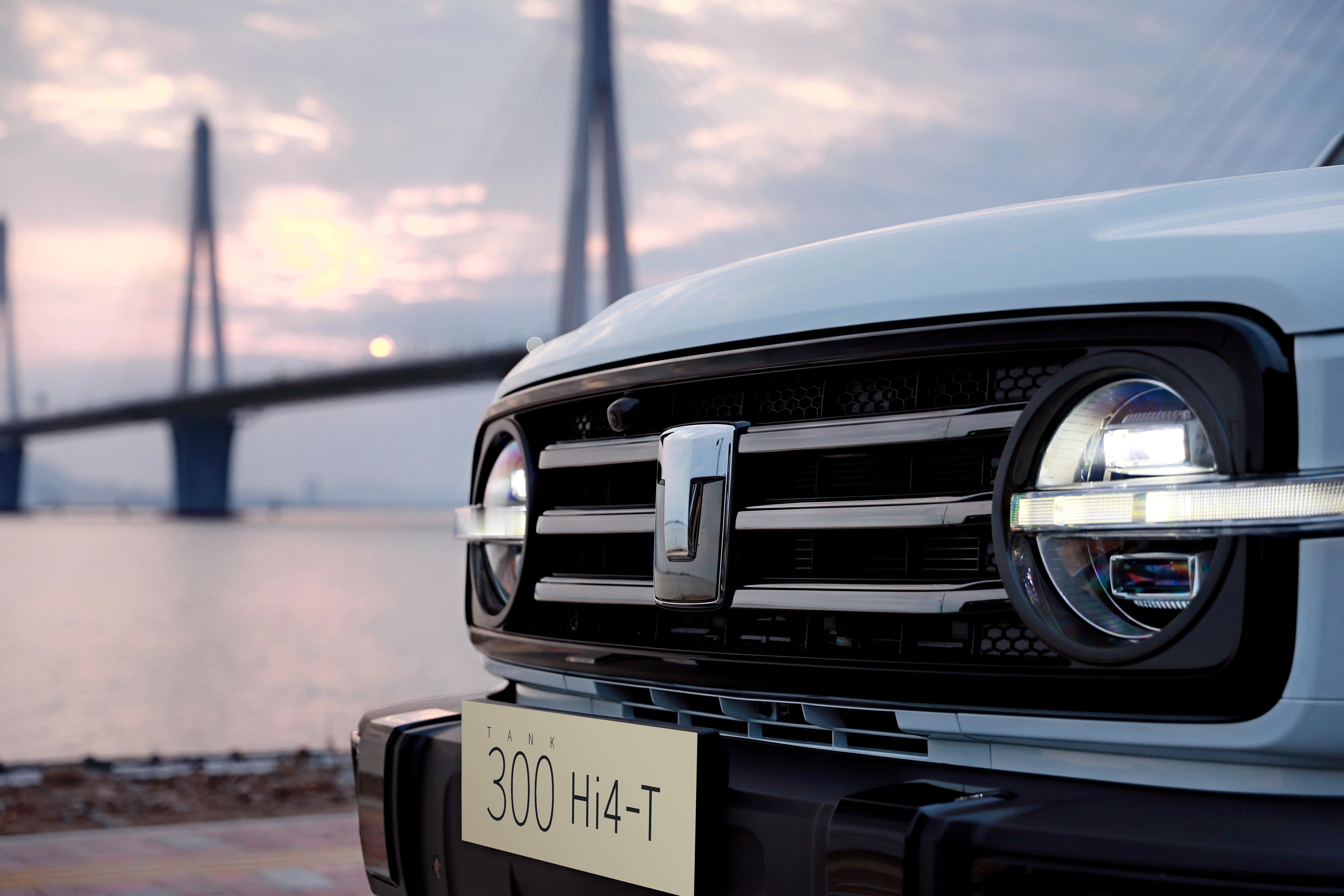 25款坦克300来了四年前，它出道即巅峰，从一款车型逐步衍生成一个品牌，然后用各