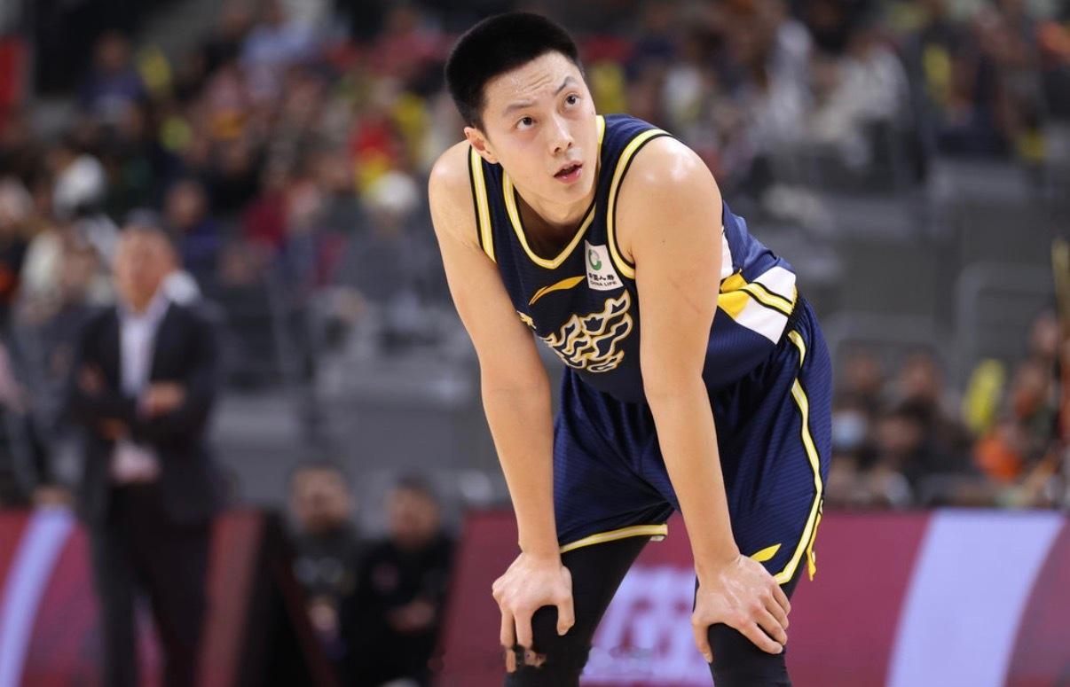 胡明轩山西男篮vs广东男篮 【2025-2026赛季CBA联赛常规赛第7轮】🔔