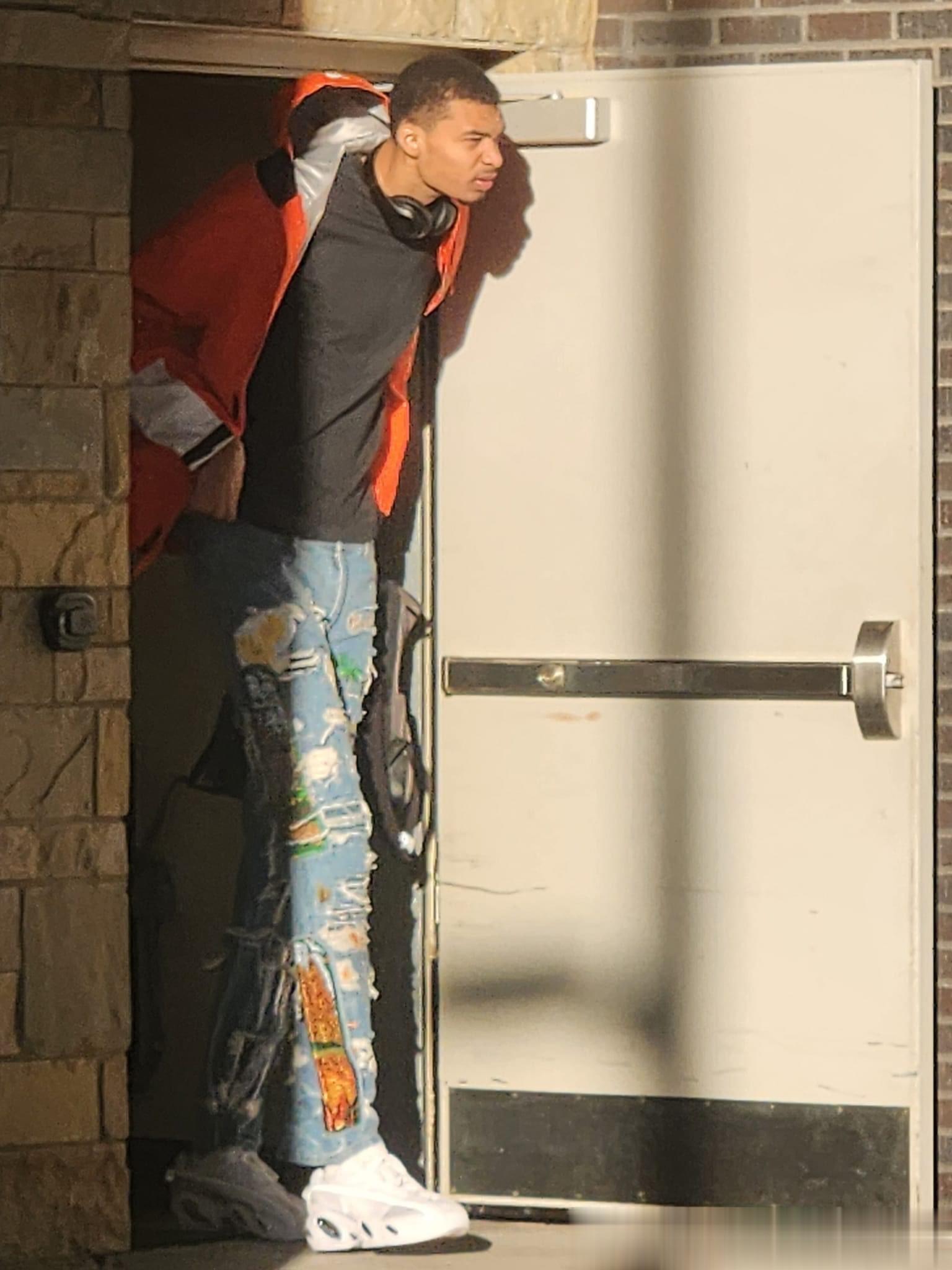 周末了结束连败在不在今天！#go spurs go# ​​​