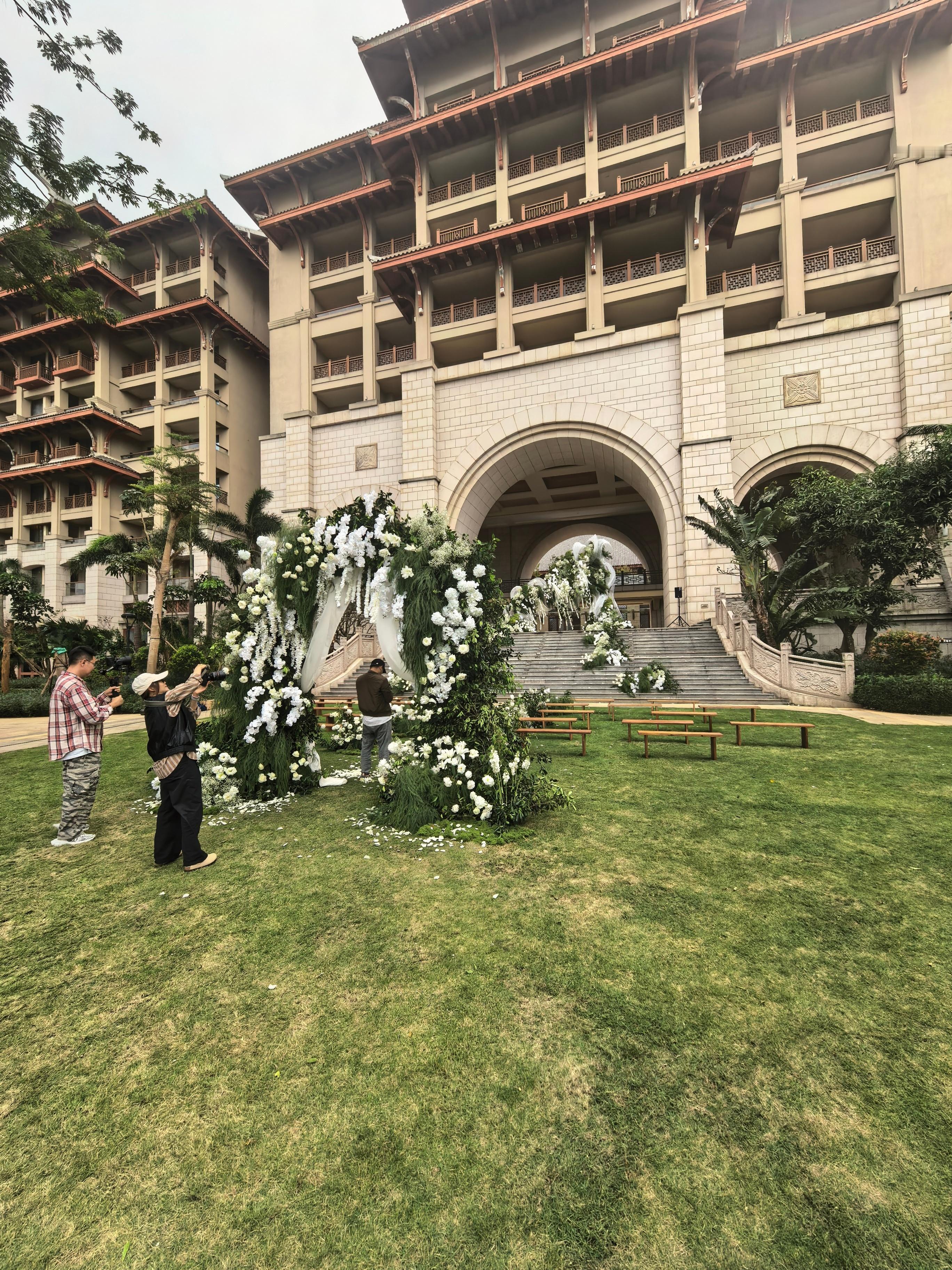 鱼姐花重金布置的场景 