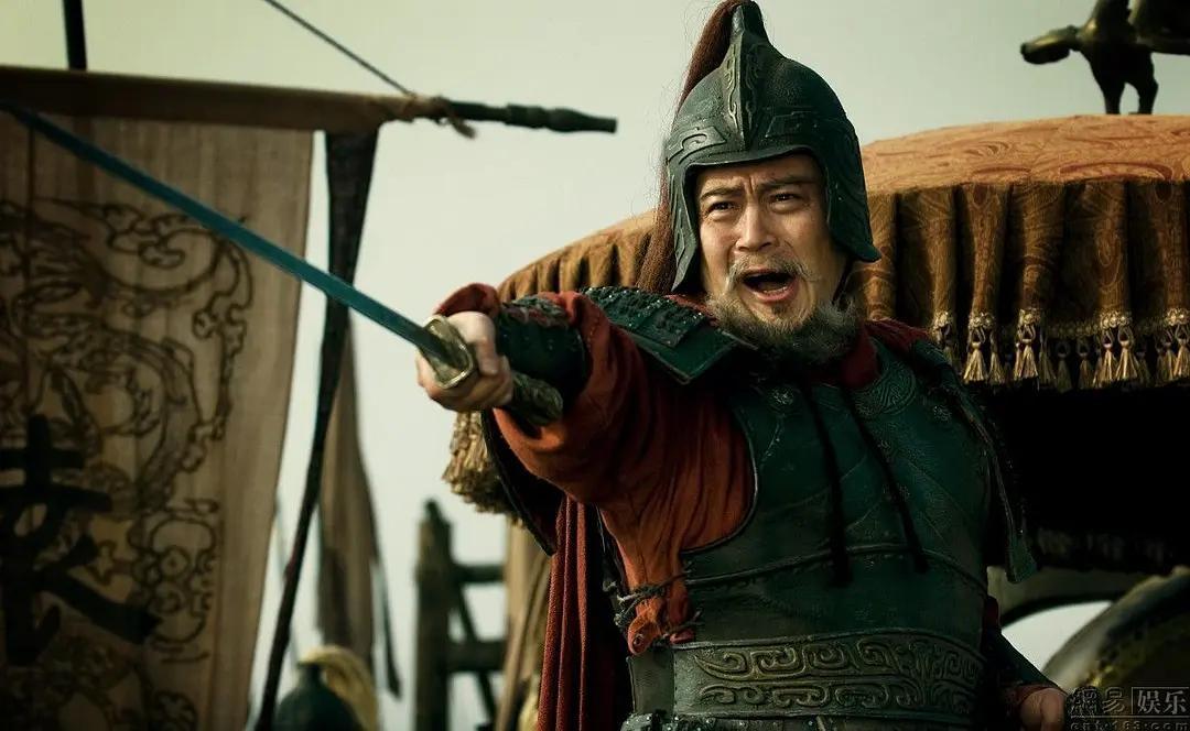 袁绍其实没那么蠢！他才是东汉末年最强开局者！一提袁绍，大家印象：优柔寡断、不听田