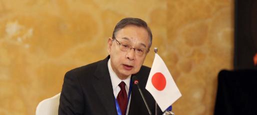 新加坡联合早报报道：“日本和中国的关系持续紧张，日本前驻华大使宫本雄二7月13日
