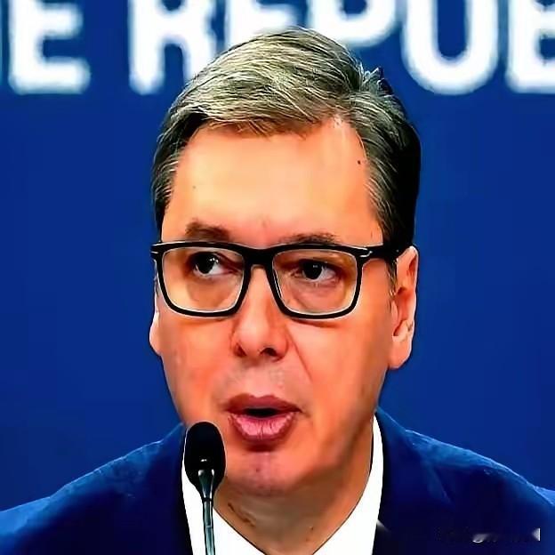 美土给科索沃运重武器这事儿，塞尔维亚总统武契奇彻底摊牌了！据塞媒报道，针对美土向