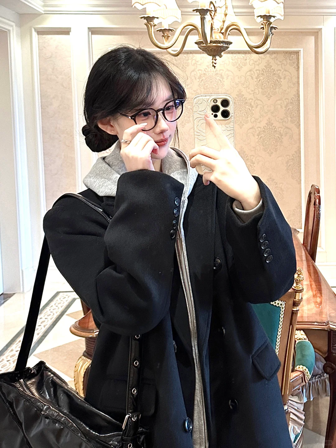 🖤｜大衣➕卫衣叠穿太韩了