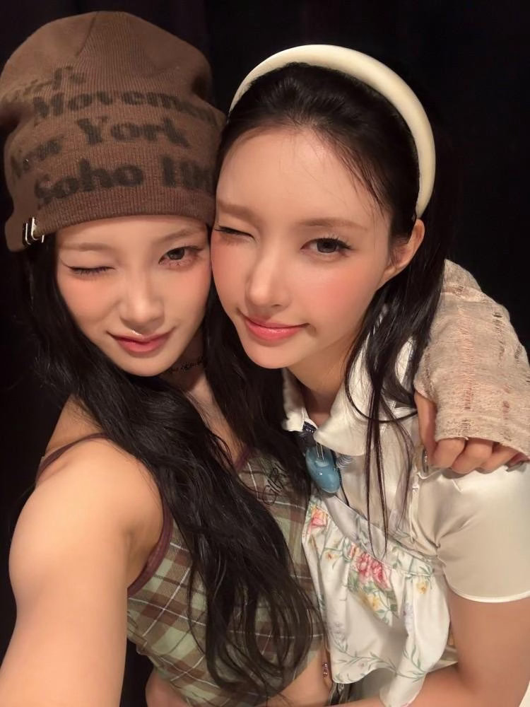 YUNAH & ME:I MIU🙆🏻♀️ 
