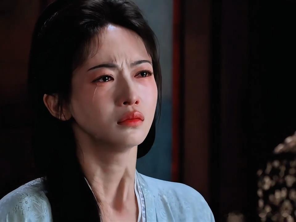 孟廷辉柔弱是演的算计是真的完全是高配高智爽文女主！嘴上说着不惧生死效忠圣上，实则