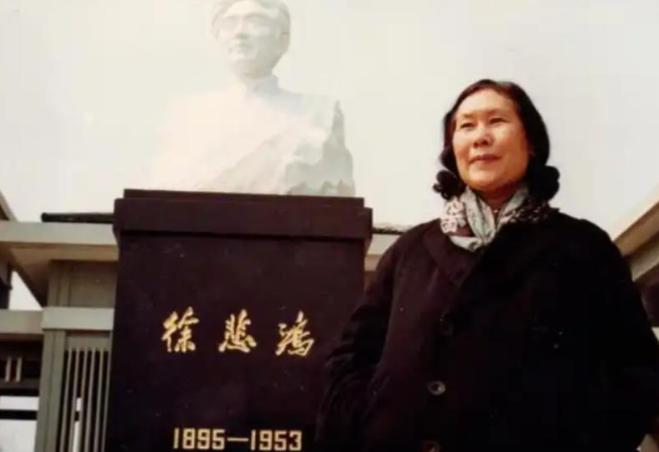 离婚分了100万现金、100幅画、50幅古画，每月工资一半还得交给前妻养孩子。这