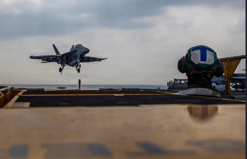 美东时间1月29日，美国总统特朗普在公开平台置顶其威胁打击伊朗的帖文，让人不禁联