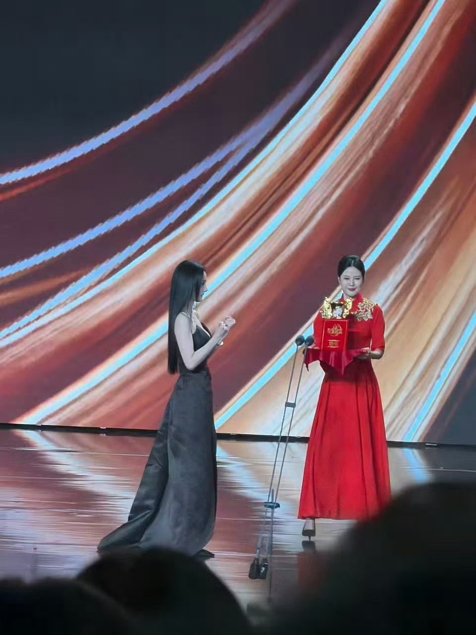 杨幂总台视后？这是什么级别的？杨幂总台视后孙俪总台视后